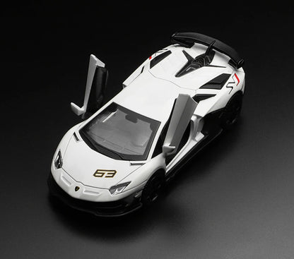 1:43 Lamborghini Aventador SVJ 63 Diecast Car Model (Black/White)